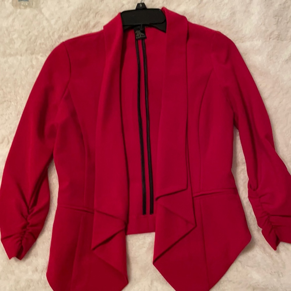 Fitted red blazer